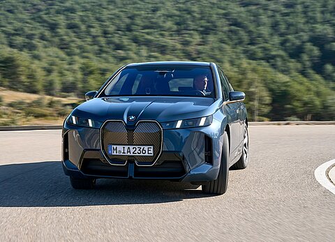 BMW iX