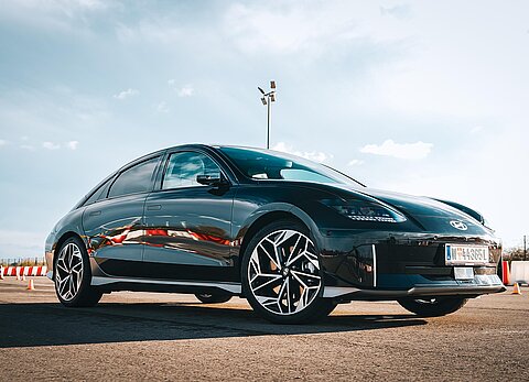Hyundai IONIQ 6 von vorne